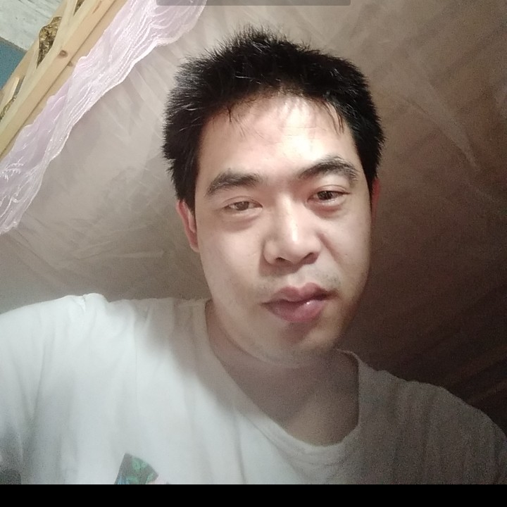 平常放弃灯泡的照片