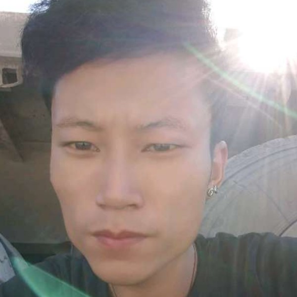 @人生怕孤单的照片