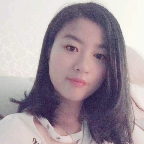 无心拿芒果的照片