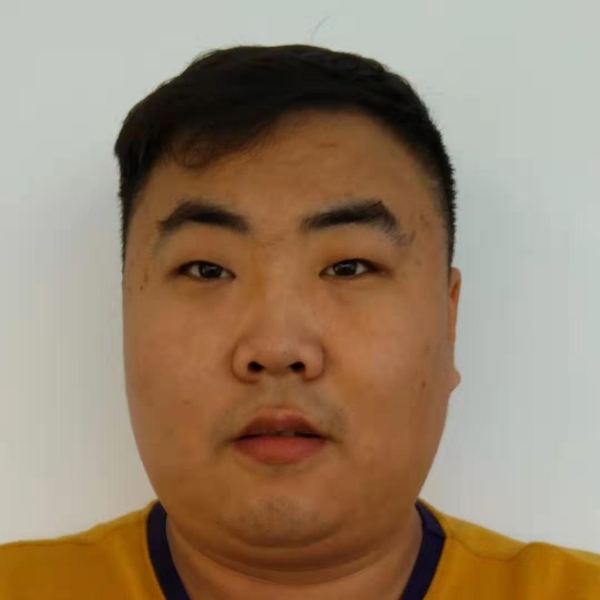纯情小伙lzy的照片