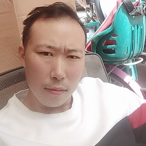 方盒还微笑的照片