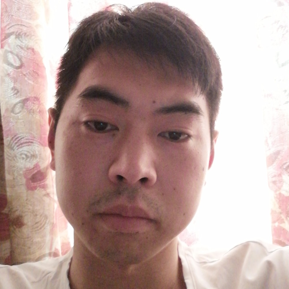 可靠等待雨的照片