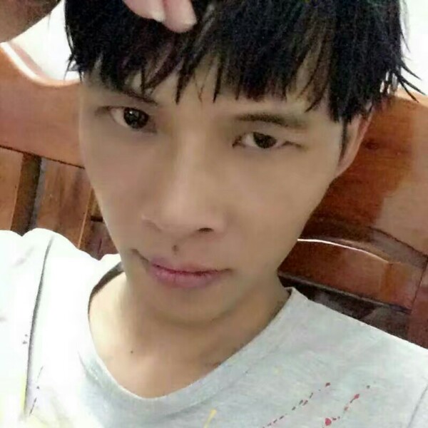 秋铭瑄的照片