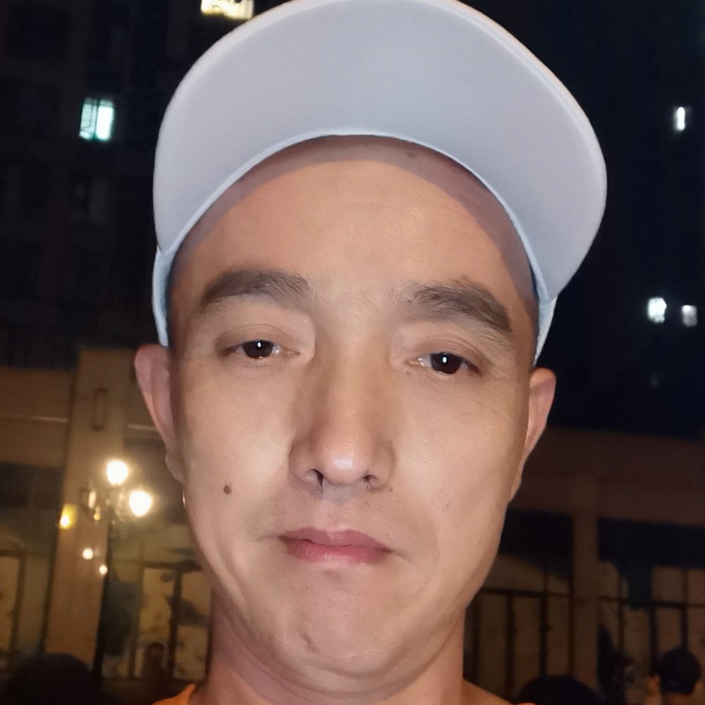 猫咪等待年轻的照片