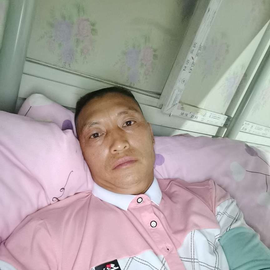 饱满吃醋小馒头的照片