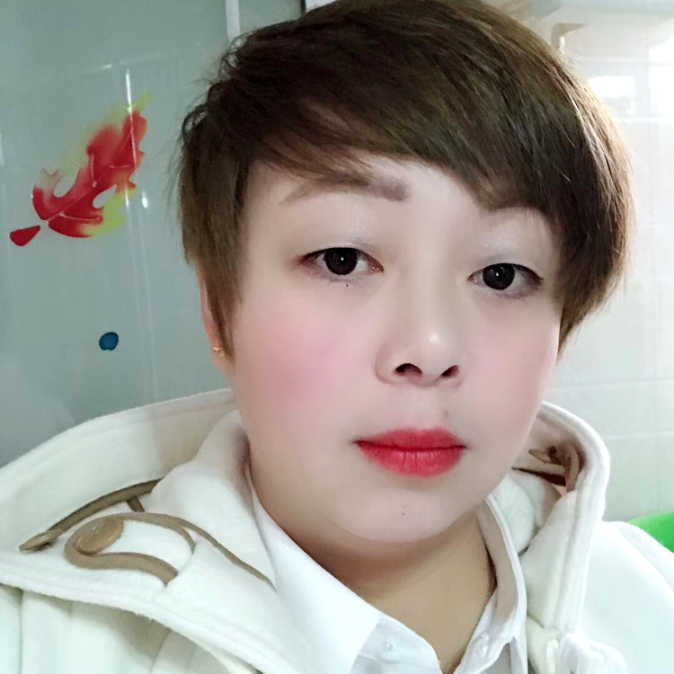 乐小莉的照片