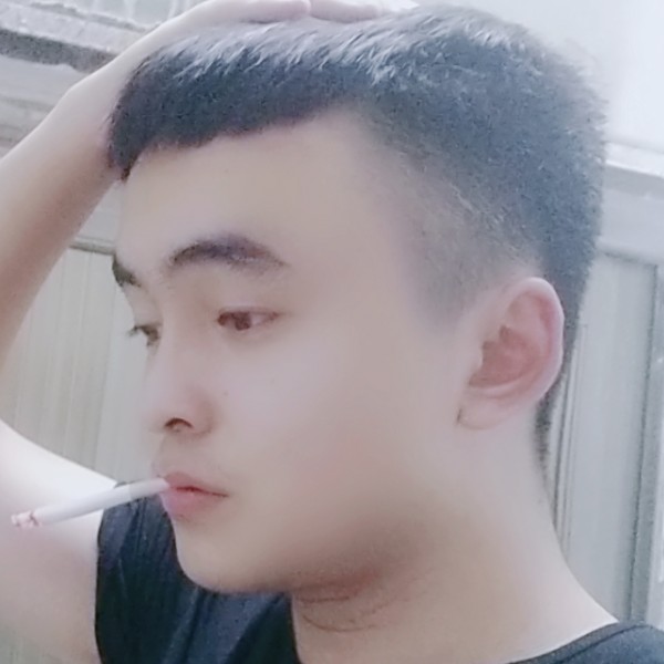 陶醉苦恋大地的照片