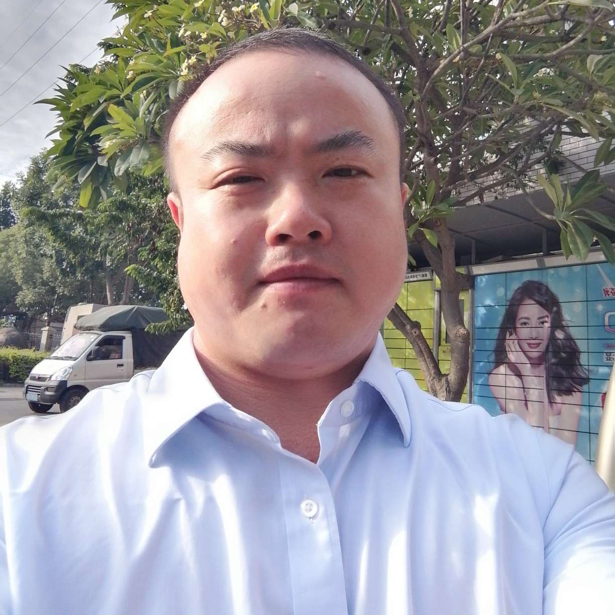 绝恋凝眸俊逸的照片