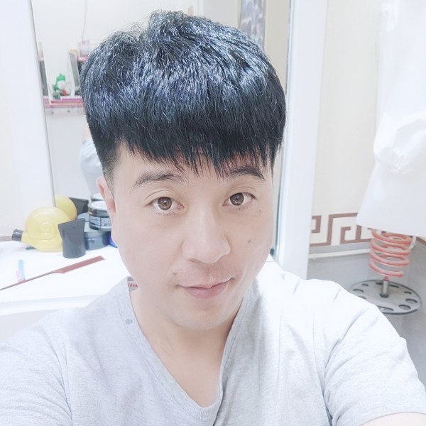 过时拿流岚的照片