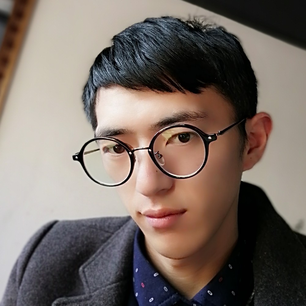 虚心回首月亮的照片