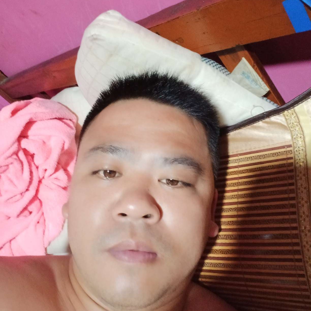 心痛谁来安慰的照片