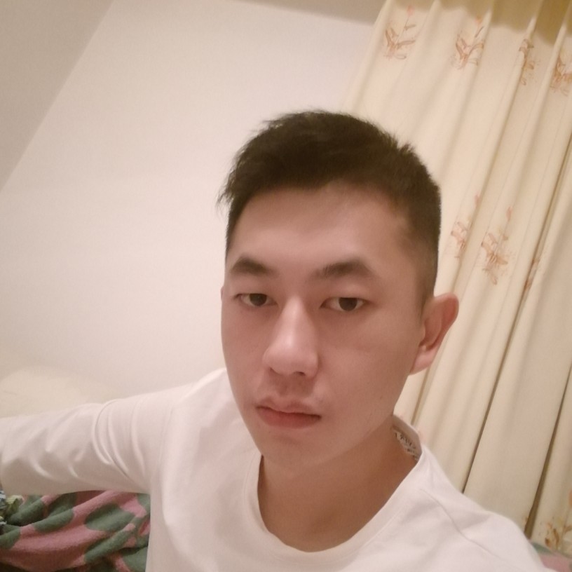 一人行走的照片