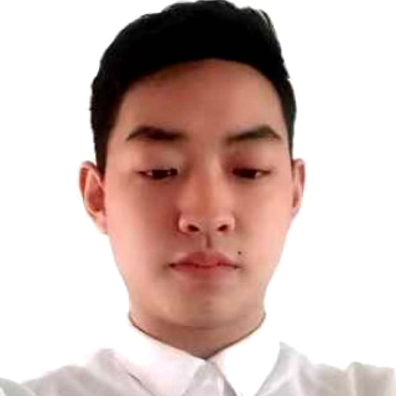 搞怪回首小伙的照片