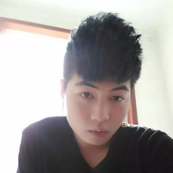 给我一只烟。的照片