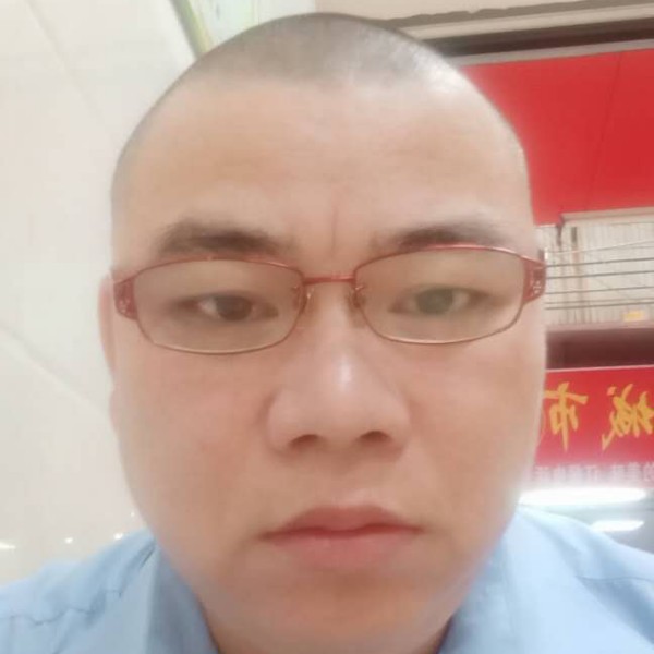 风中倾心高跟鞋的照片