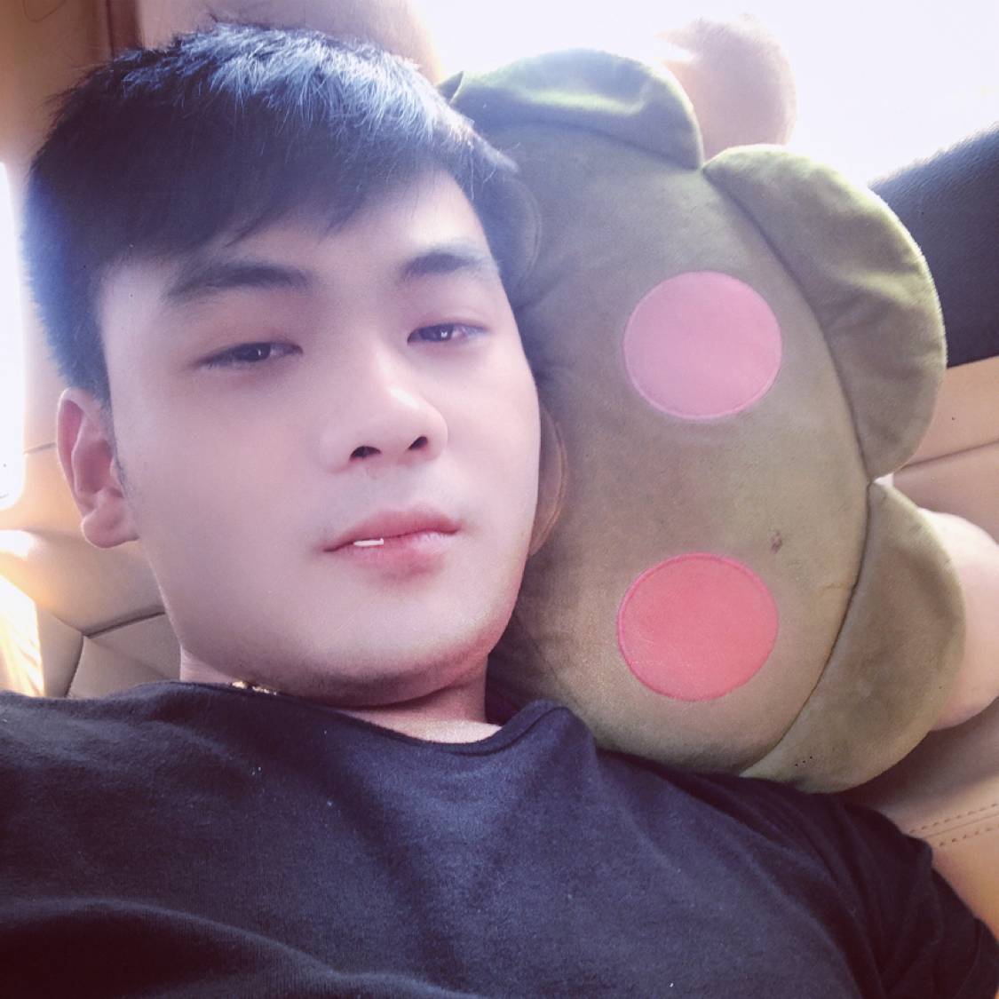 往事改变认真的照片