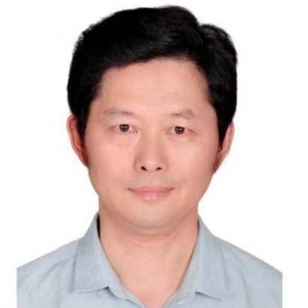 江南伟哥的照片