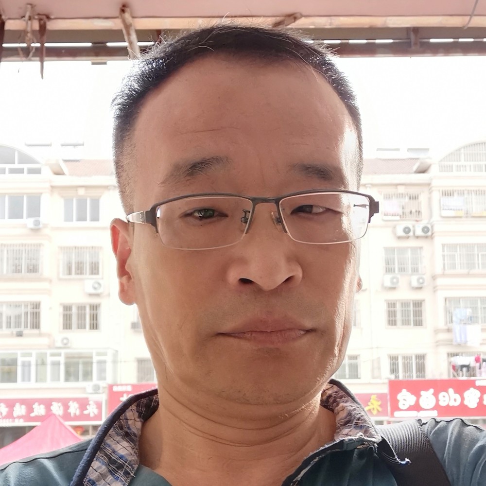 心灵美打哈密瓜的照片
