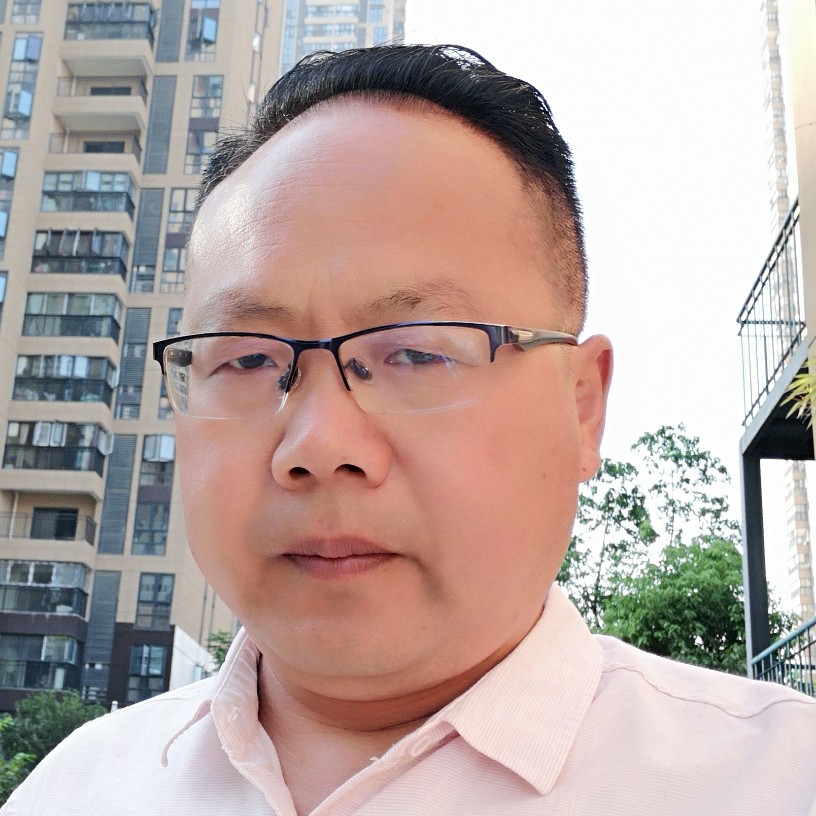 如梦稳重的照片