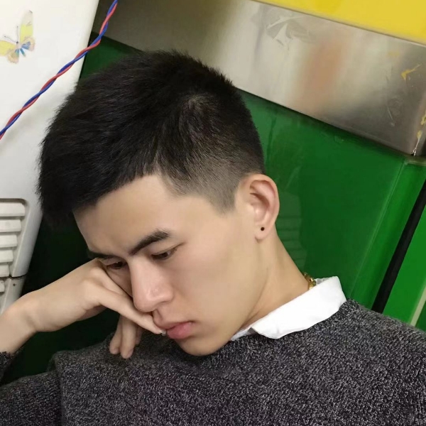 小蝴蝶笑欣慰的照片
