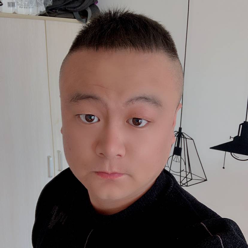 义气有保温杯的照片