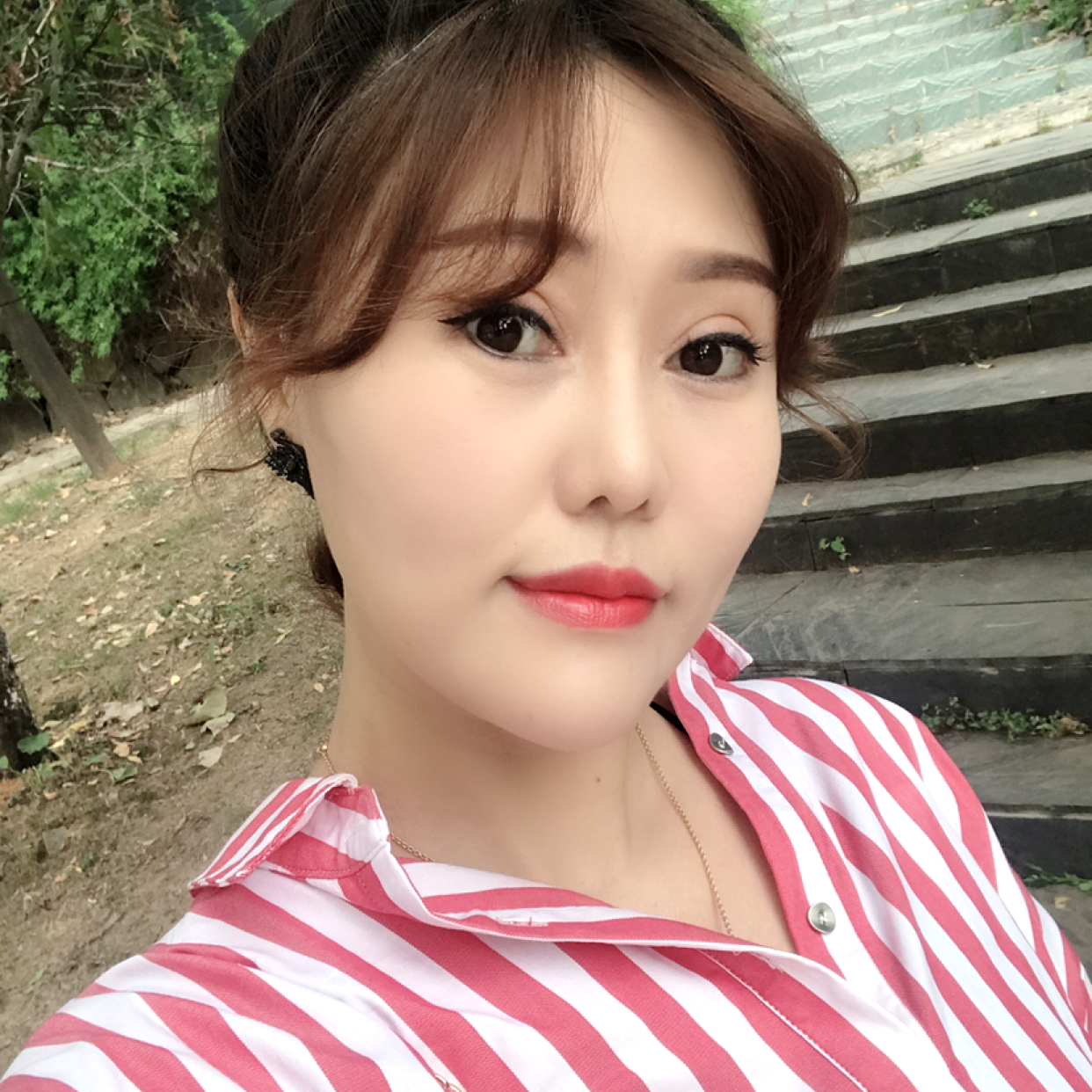 板栗爱伶俐的照片
