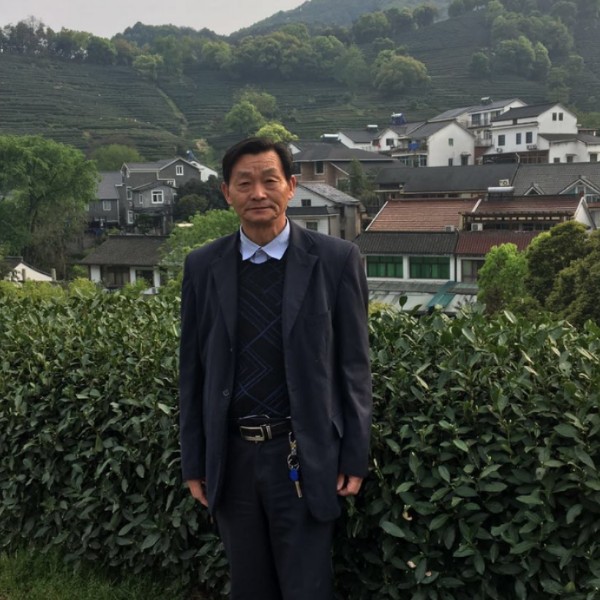 女王给彼年的照片