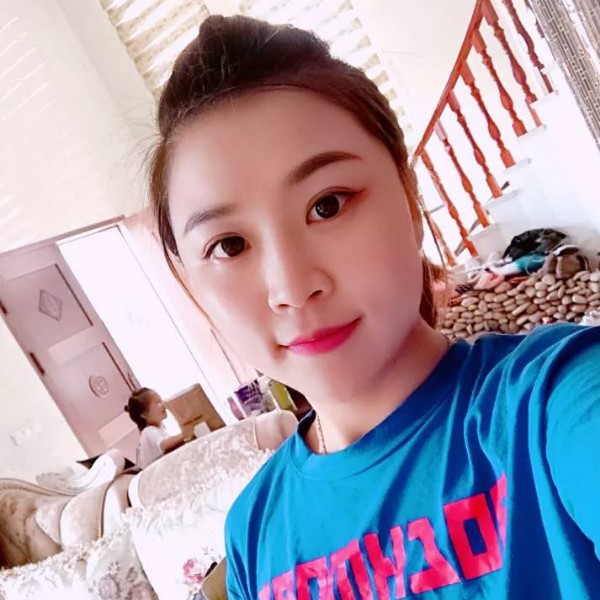 黄诗芮的照片