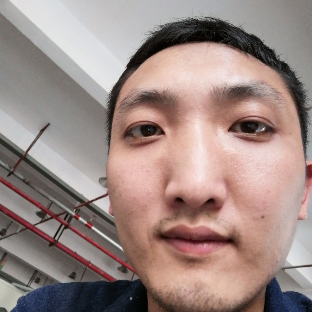 仨成熟的芒果的照片