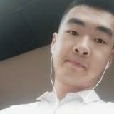 鸵鸟拿正直的照片