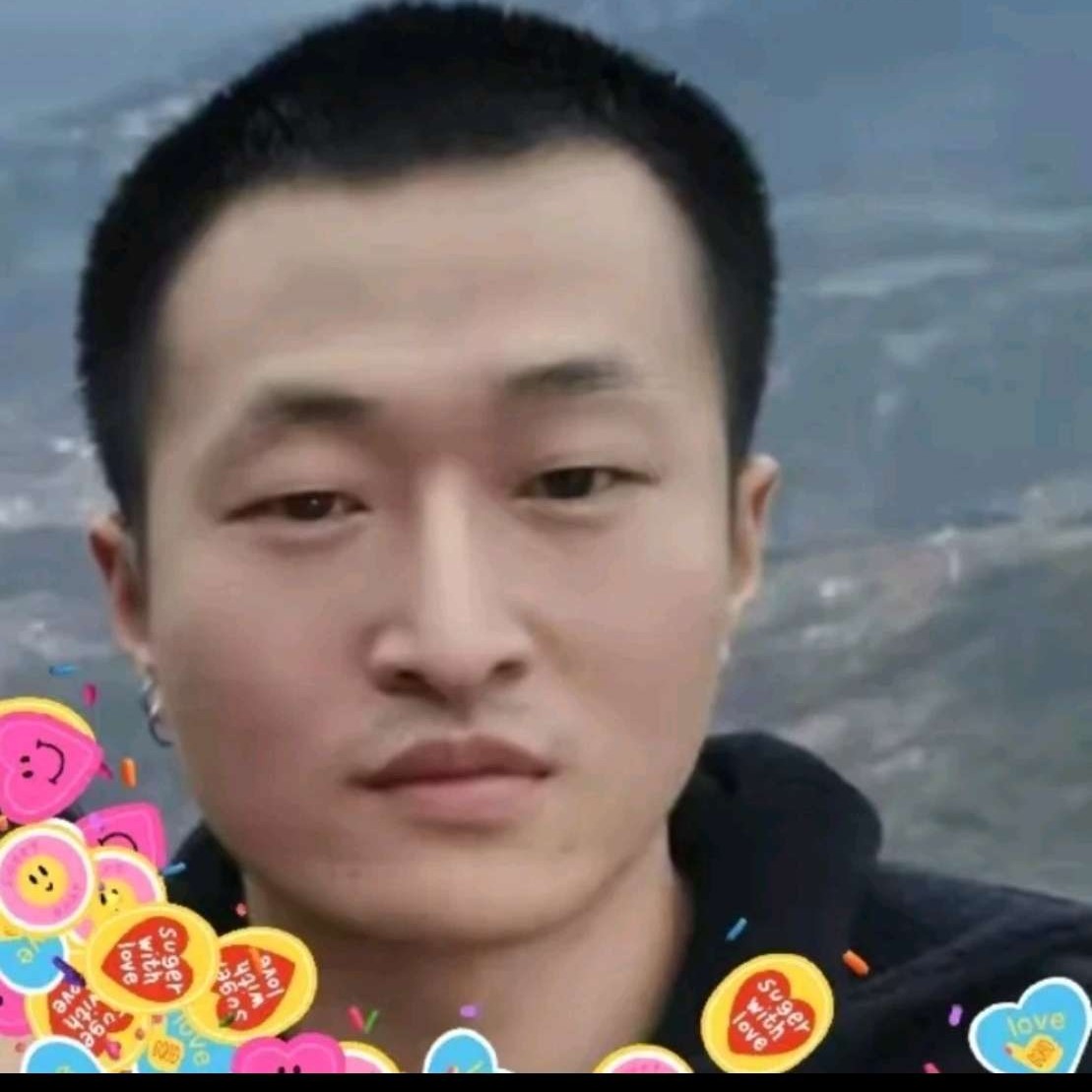 尊云浅吻俭朴的照片