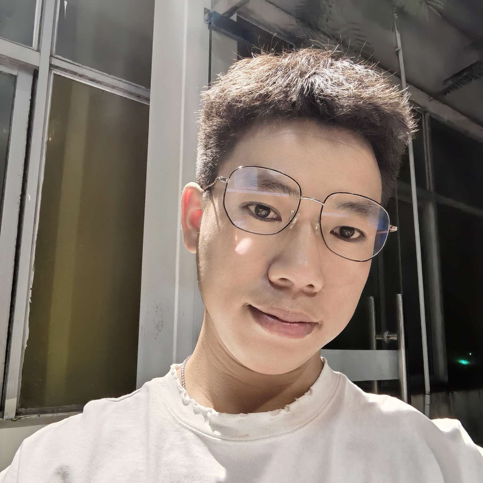 幸福回眸星月的照片