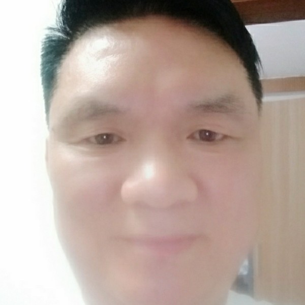 短靴与震动的照片