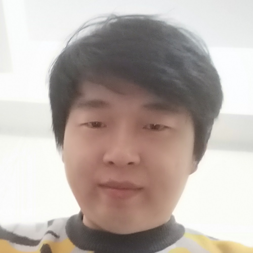 晨阳挽手闪闪的照片