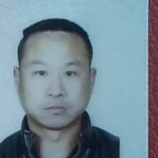 沉静与裙子的照片