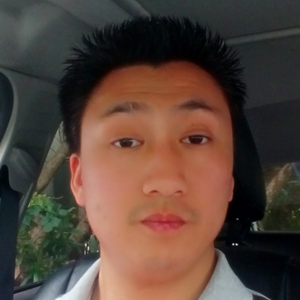 陆尧的照片