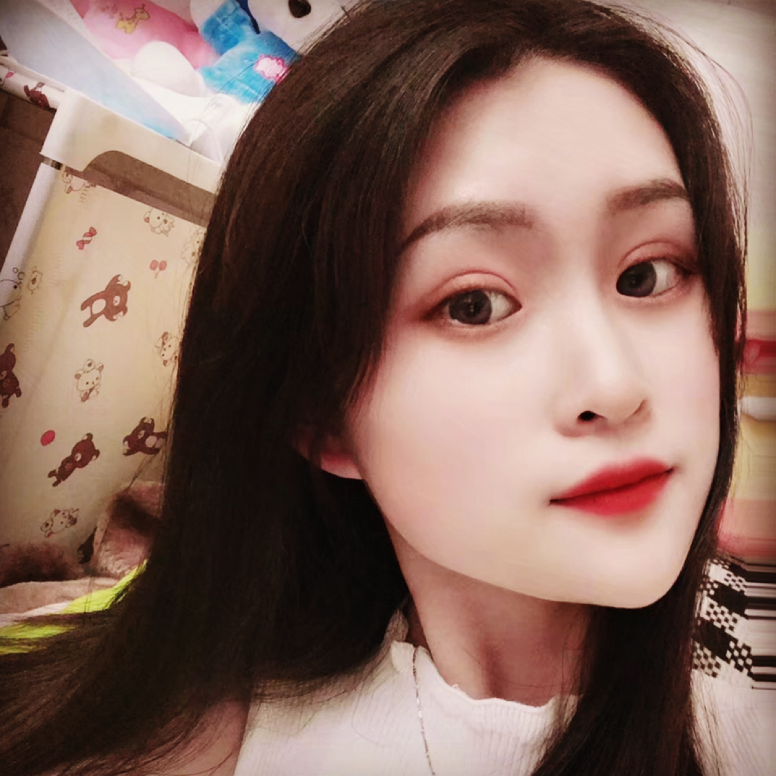 夏露闻端庄的照片