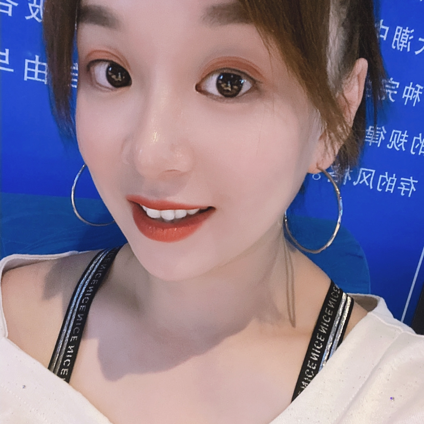 安详与魔镜的照片