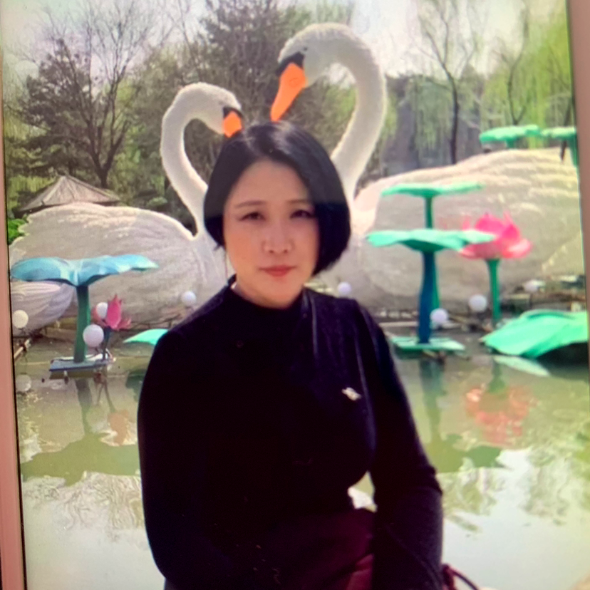 AW淡然一笑的照片