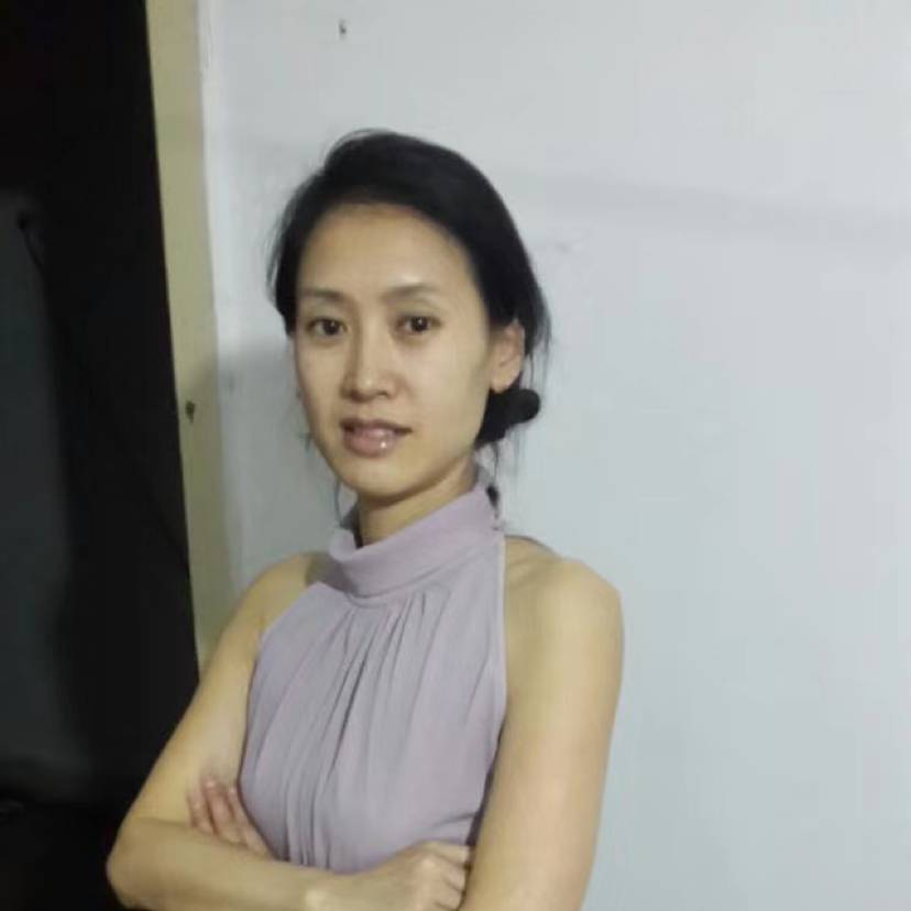 爱笑爱金鱼的照片