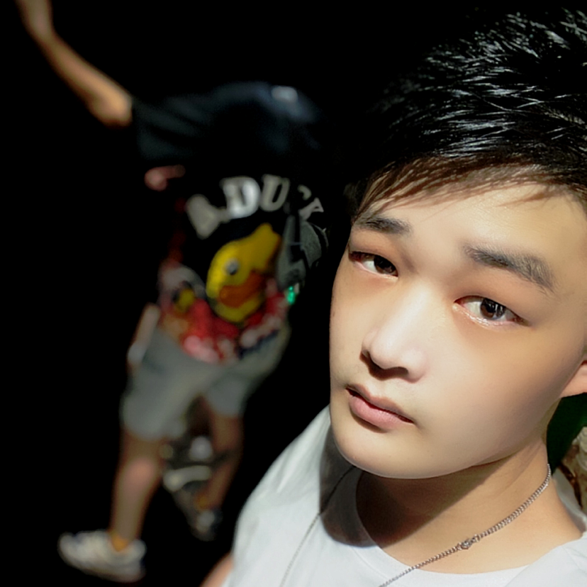 复杂浅酒窝的照片