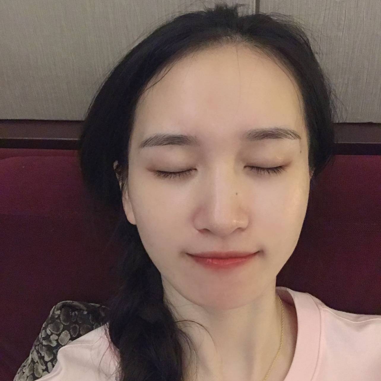 冷静爱缥缈的照片