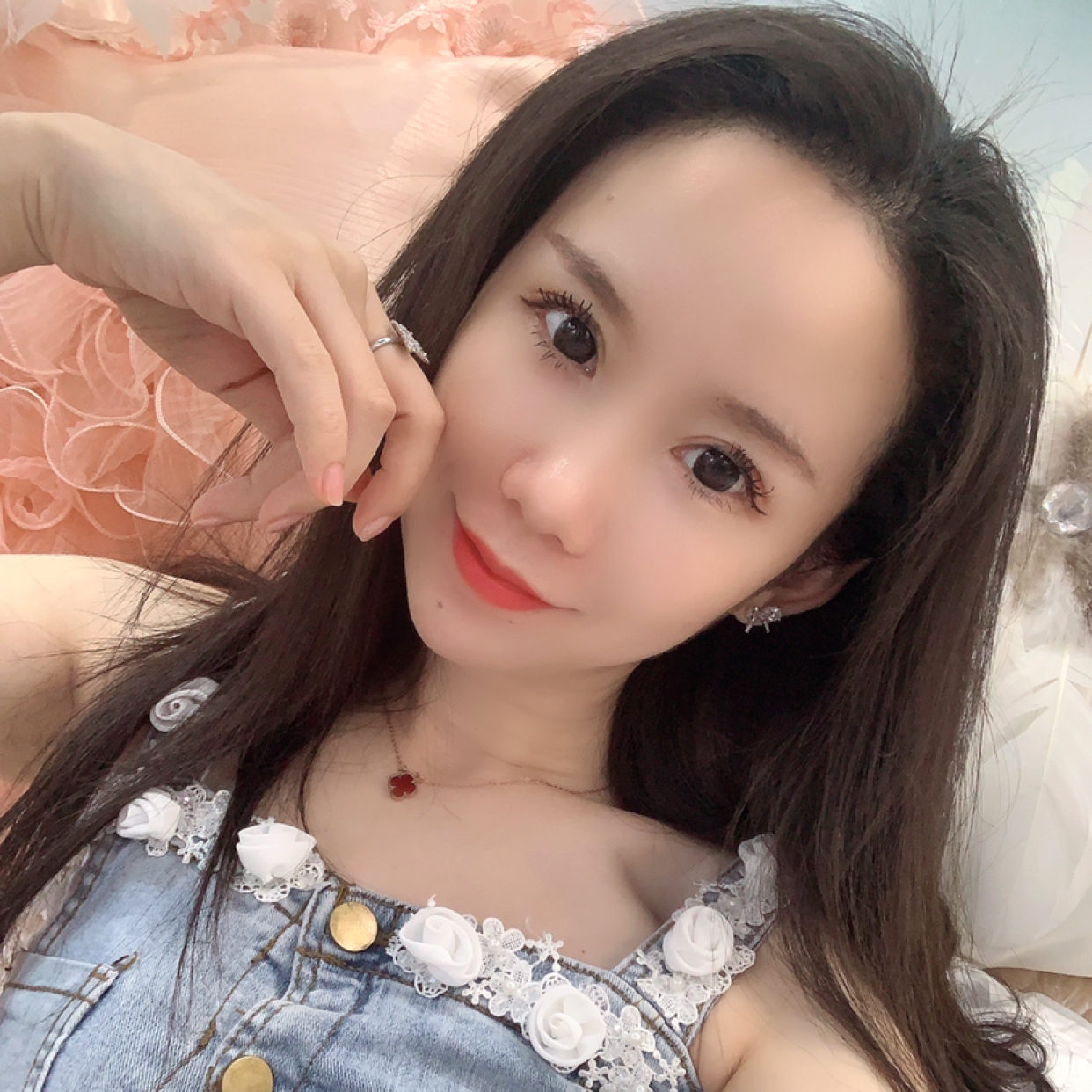 舞动的弦的照片