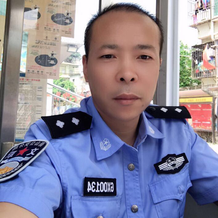 周小兵qwert的照片