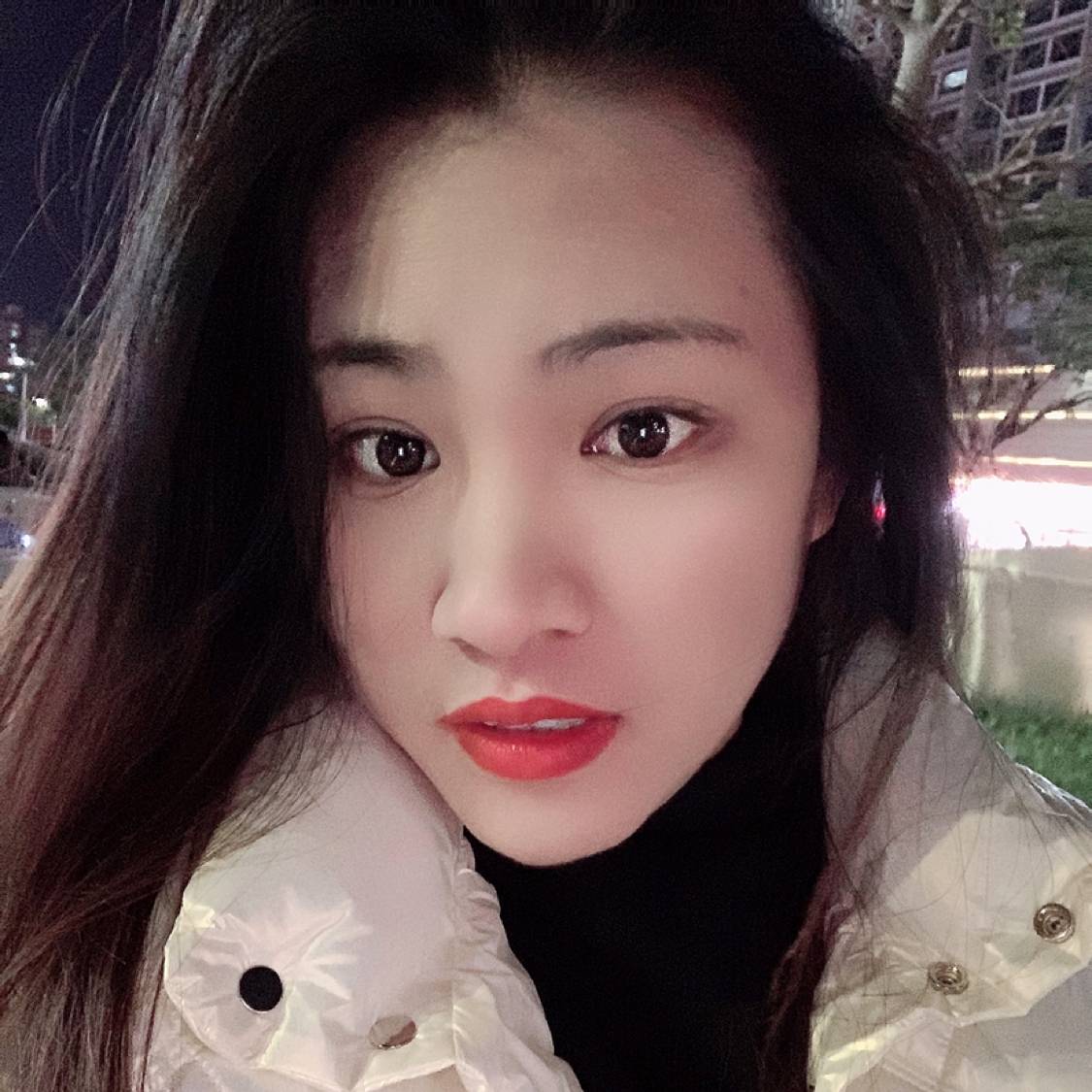 跳跃笑香氛的照片
