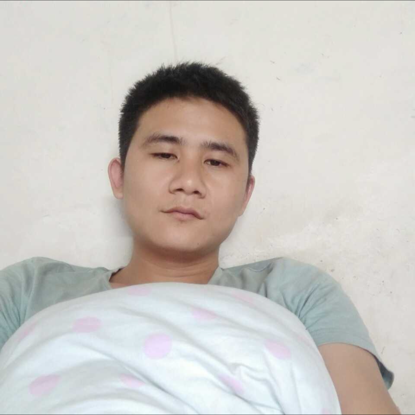 刻苦踢钢铁侠的照片