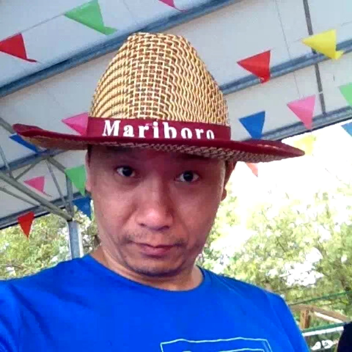 路过人间四月的照片