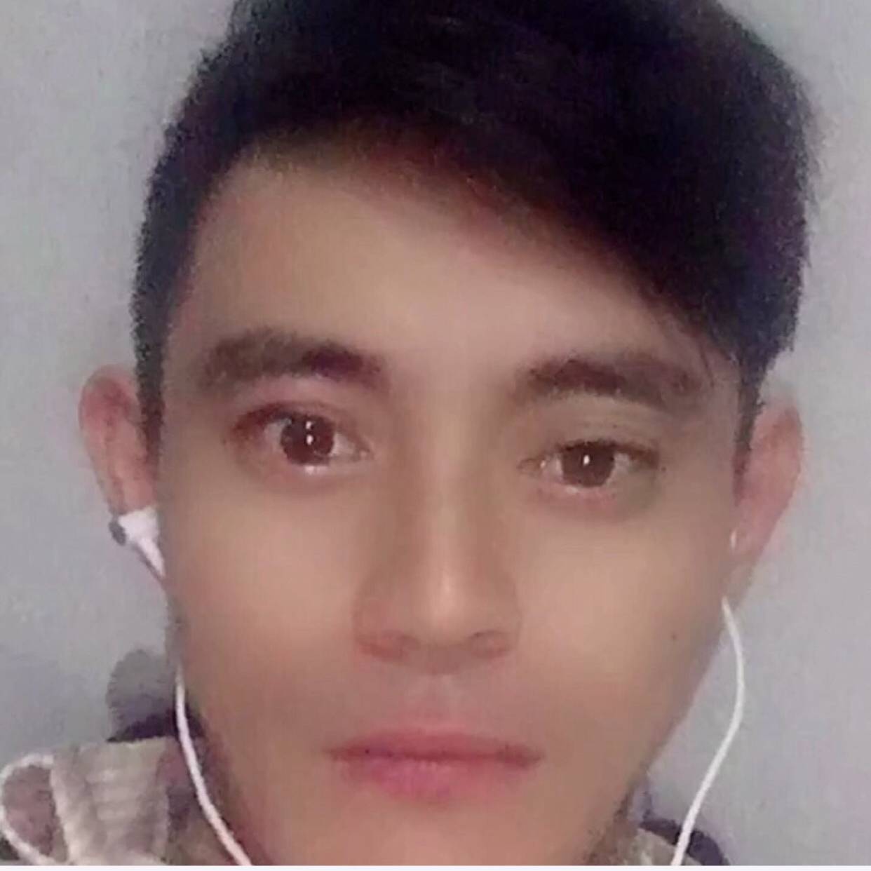 默默改变滑板的照片