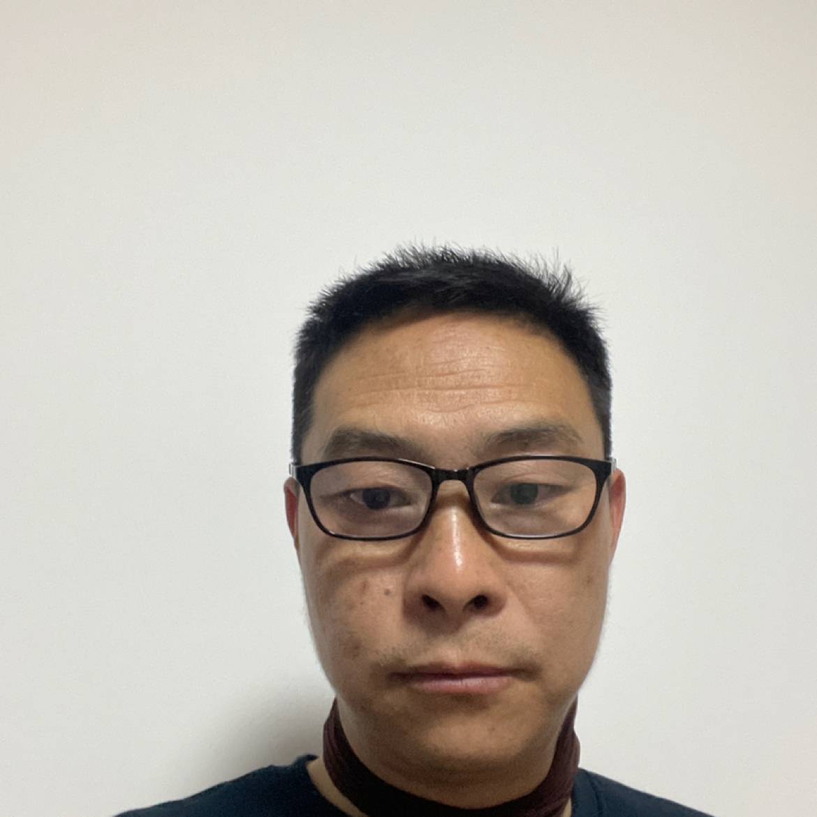 信封蹙眉单身的照片