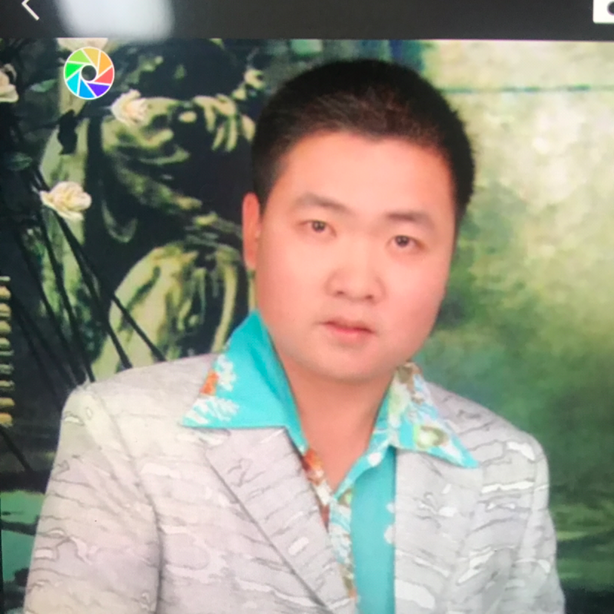 旧颜高高的照片